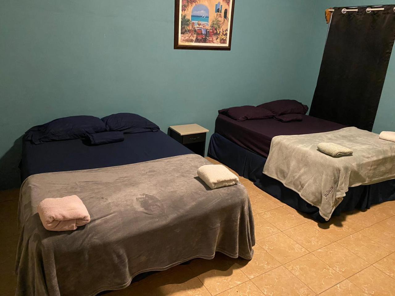 Airport Inn Roatan Zewnętrze zdjęcie